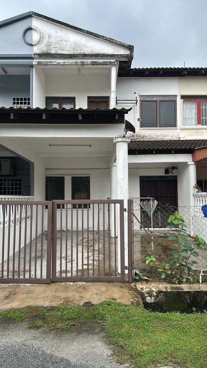 2-STOREY TERRACE Taman Klang Utama - Image 1