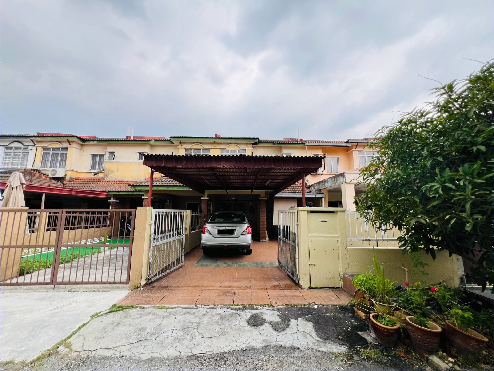 Double Storey Terrace Jalan Pending, Bandar Puteri, Klang - Image 1