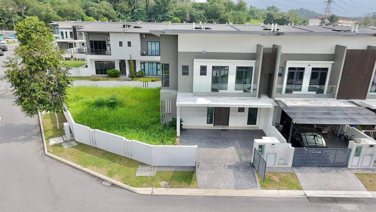 CORNER LOT Double Storey One Park Taman Semenyih Idaman - Image 1