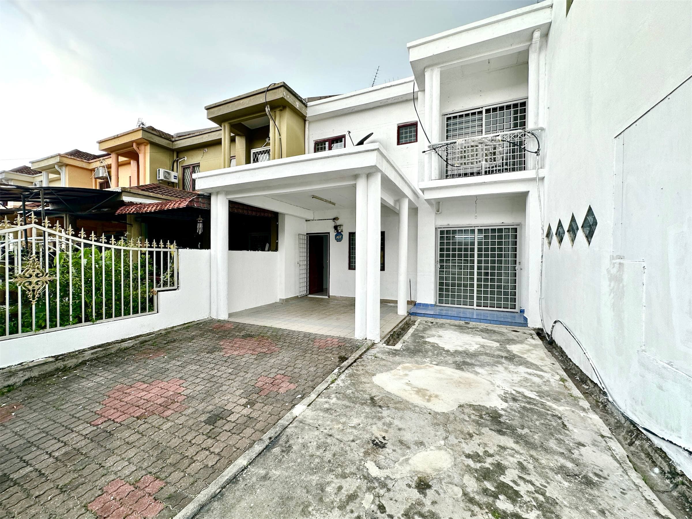 Seksyen 7 Shah Alam Jalan Turmalin Double Storey - Image 1