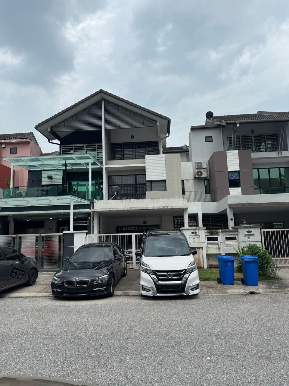 2.5 Storey Terrace House Frangipani, Cahaya Alam - Image 1