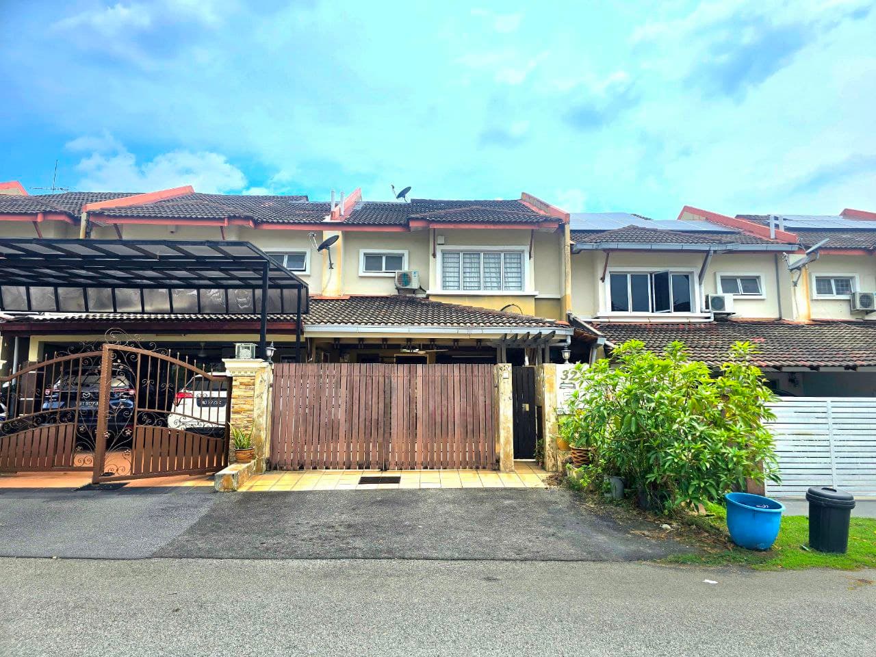 Double Storey Terrace Taman Prima Saujana Kajang - Image 1