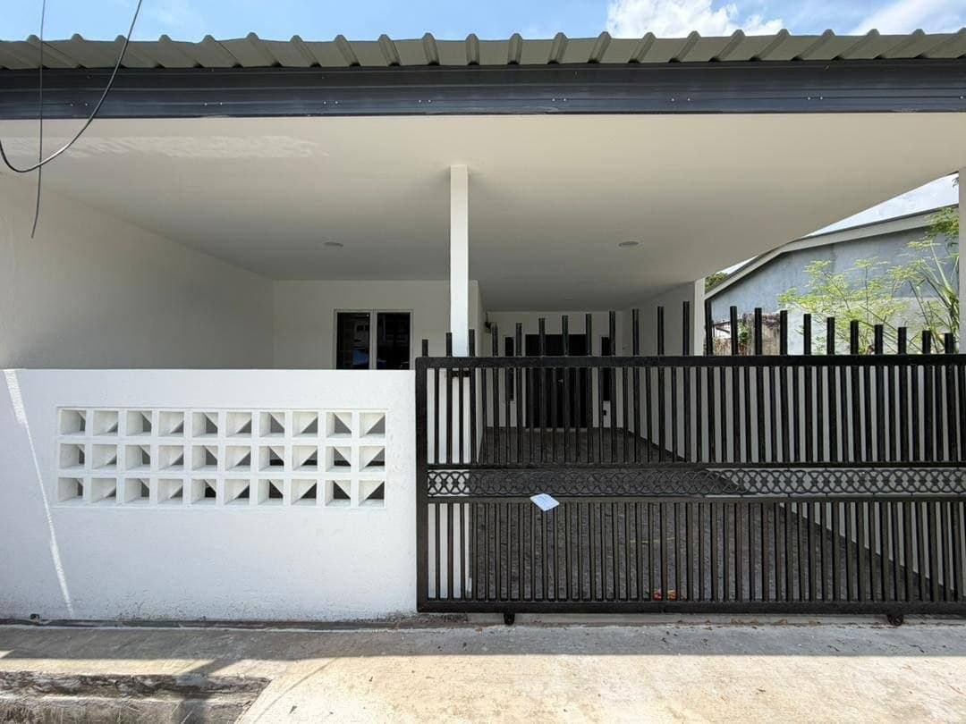 Single Storey Jalan Hamzah Alang Kapar Klang - Image 1