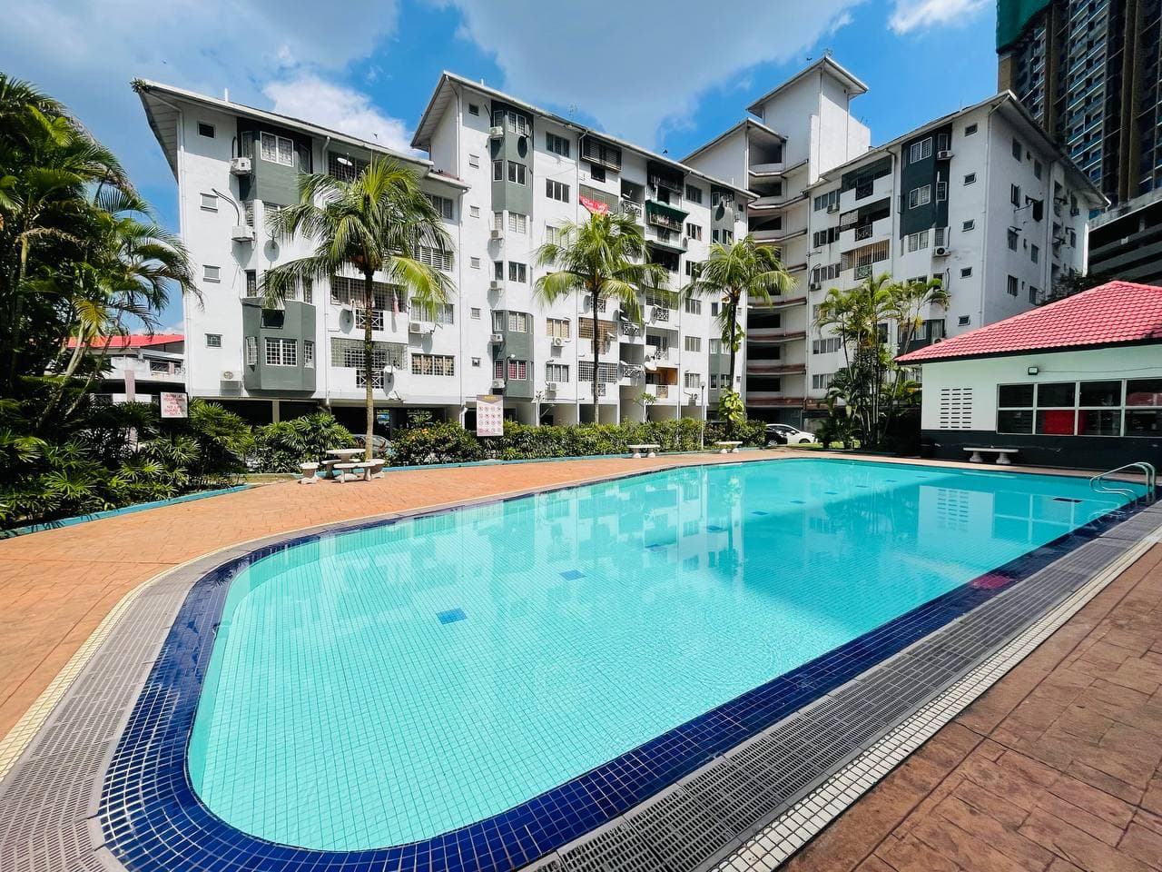 Sri Suajaya Condominium Sentul - Image 1