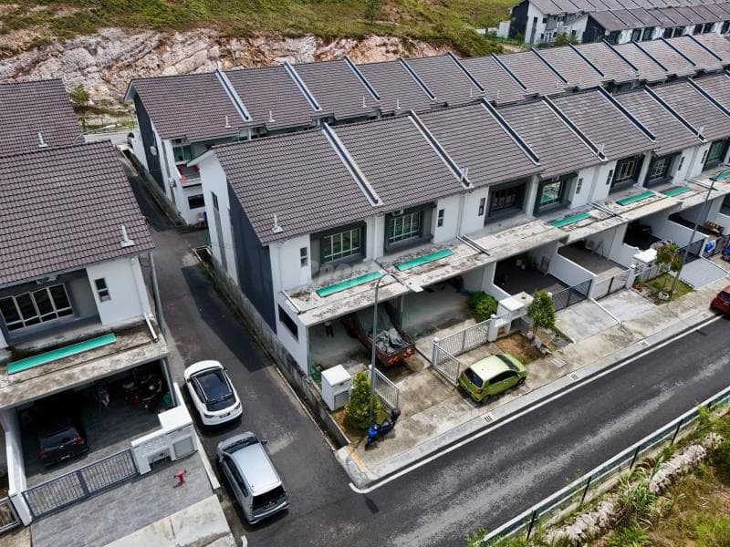 2 Storey Terrace House, Desa Bukit Nilam, Meru, Klang - Image 1