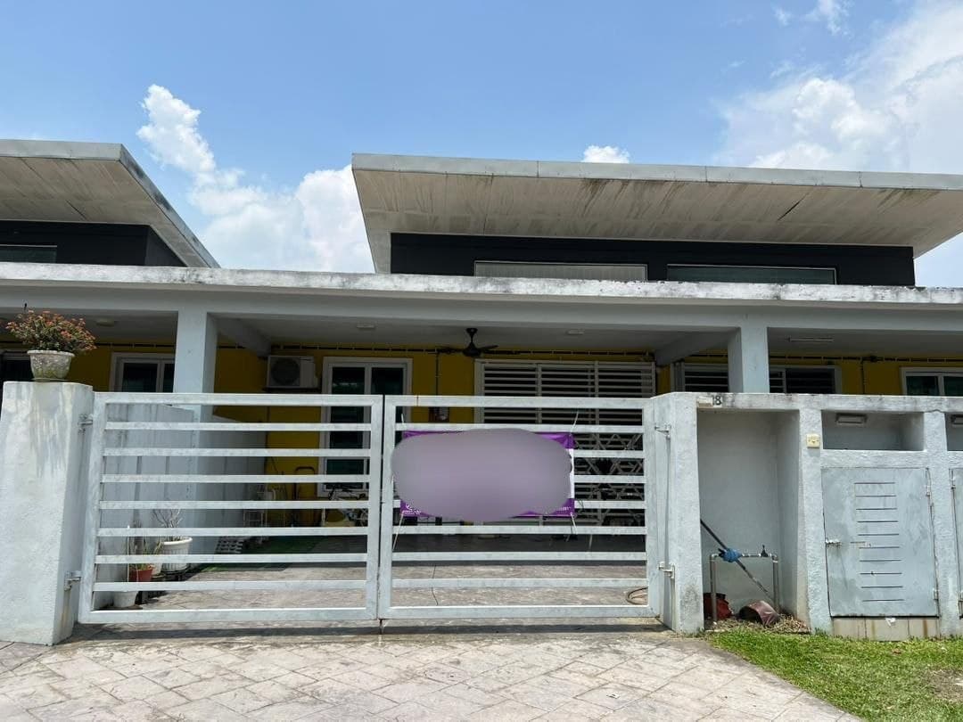 Rumah Teres Setingkat Mutiara Keruing, Desa Putra, Seksyen 2 - Image 1