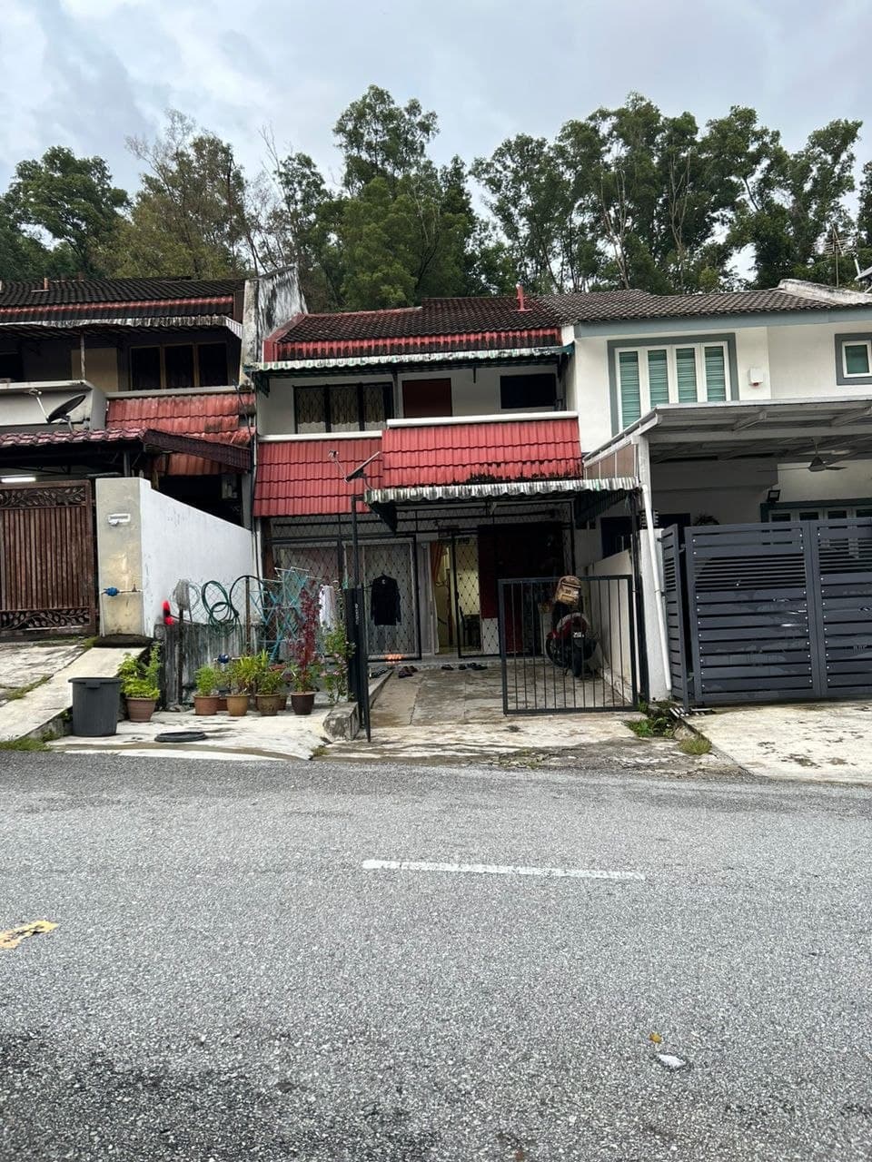 FREEHOLD 2 Storey Terraced Taman Sri Gombak Kuala Lumpur - Image 1