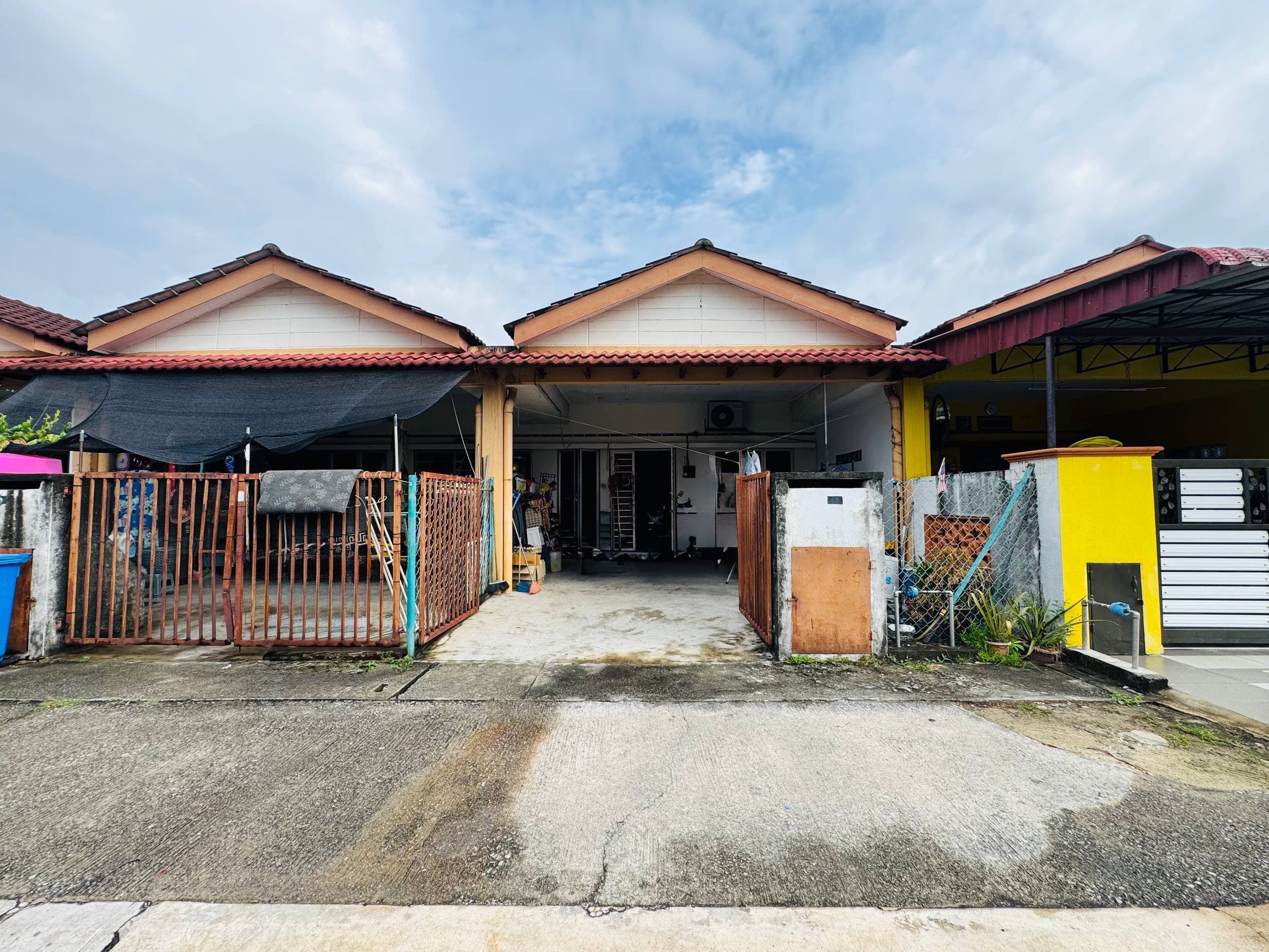 Single Storey Jalan Universiti Seksyen 30 Shah Alam - Image 1