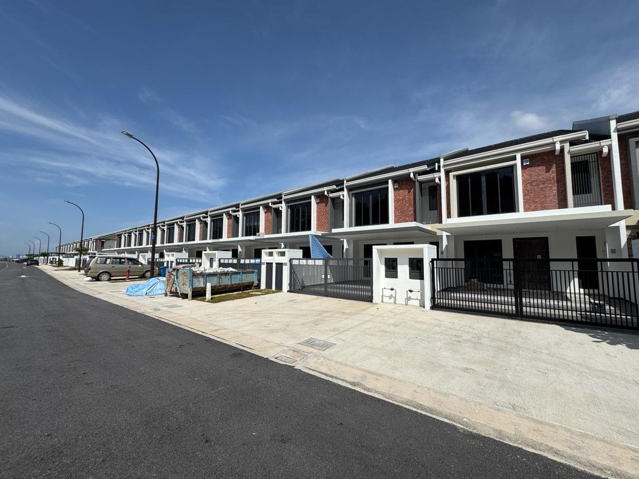 4 Bedroom 4 Bathroom Brand New 2 Storey Terrace House Alam Impian Ferrous 2, - Image 1