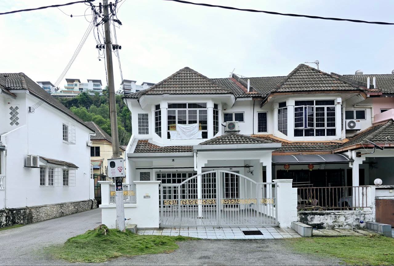 Double Storey Terrace Jalan Tempua Bandar Puchong Jaya - Image 1