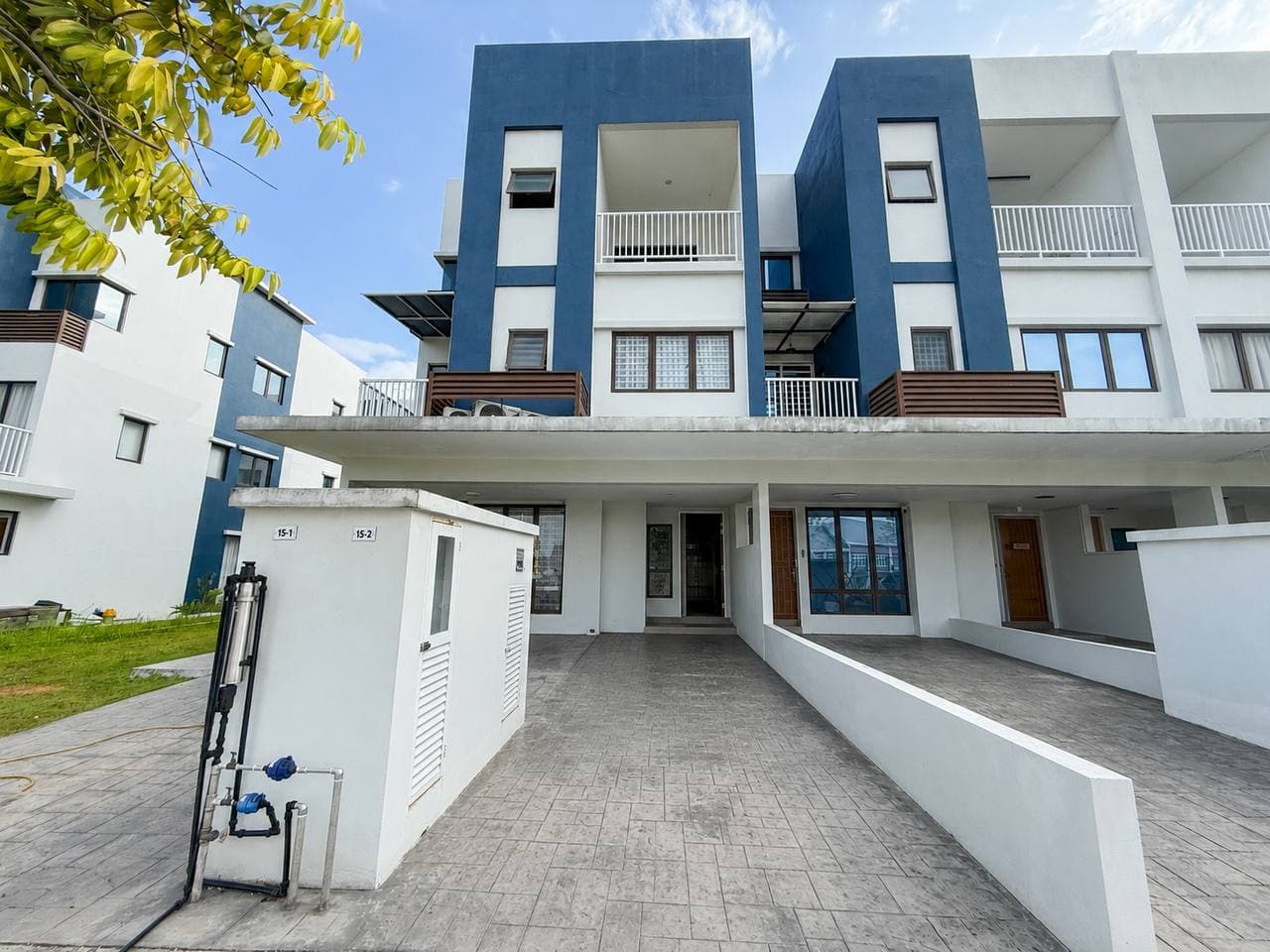 Upper Unit End Lot Ayden Townhouse Kota Warisan, Sepang - Image 1
