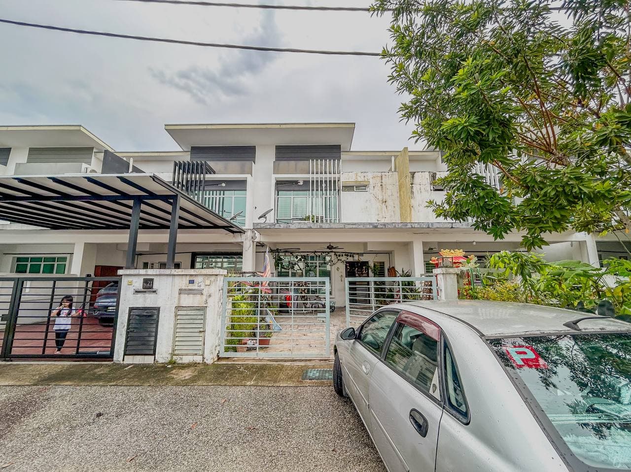 Double Storey Terrace Bandar Hillpark Olive, Puncak Alam - Image 1