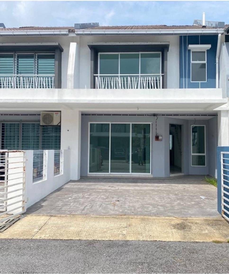 Double Storey Bare Unit Widuri Antara Gapi Serendah - Image 1