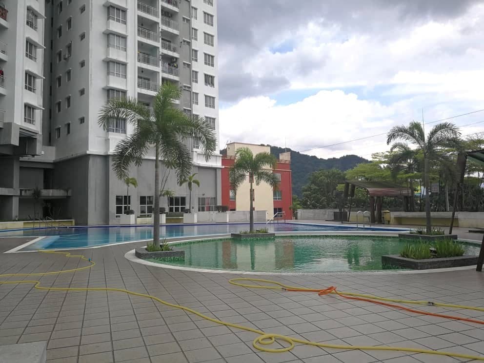 End Lot Simfoni Heights Condominium Batu Caves - Biggest Size 1249 sqft, Facing - Image 1
