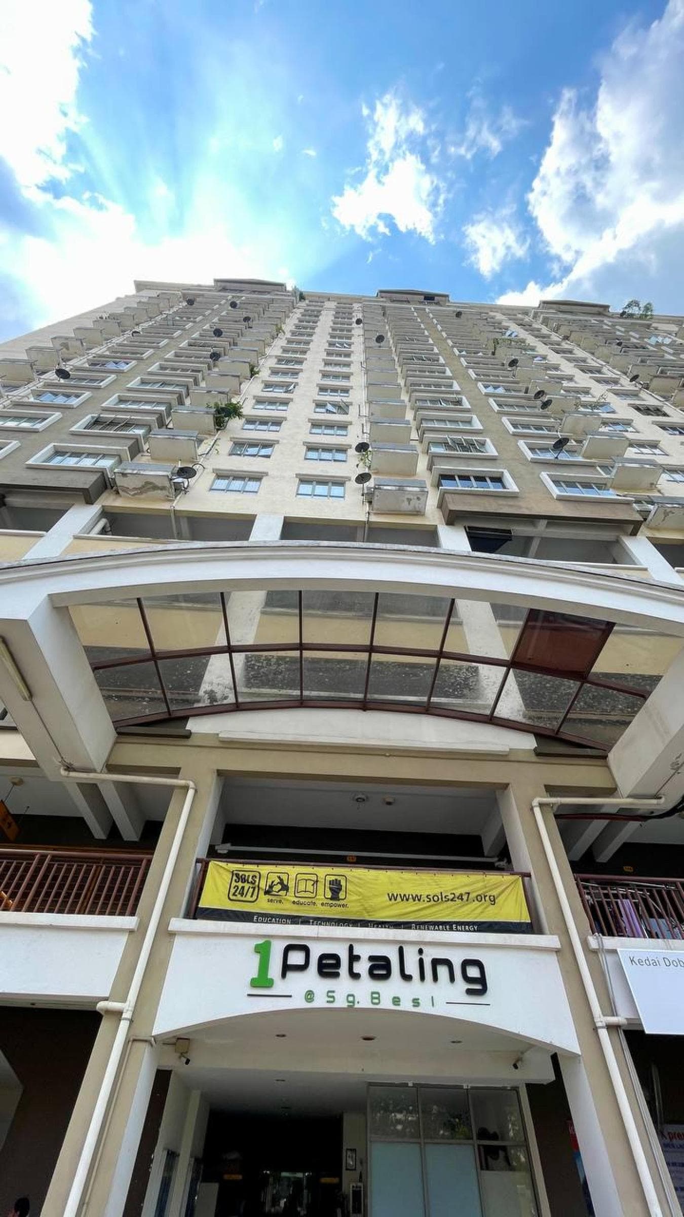 1 Petaling Residence, Sungai Besi Apartment - Image 1