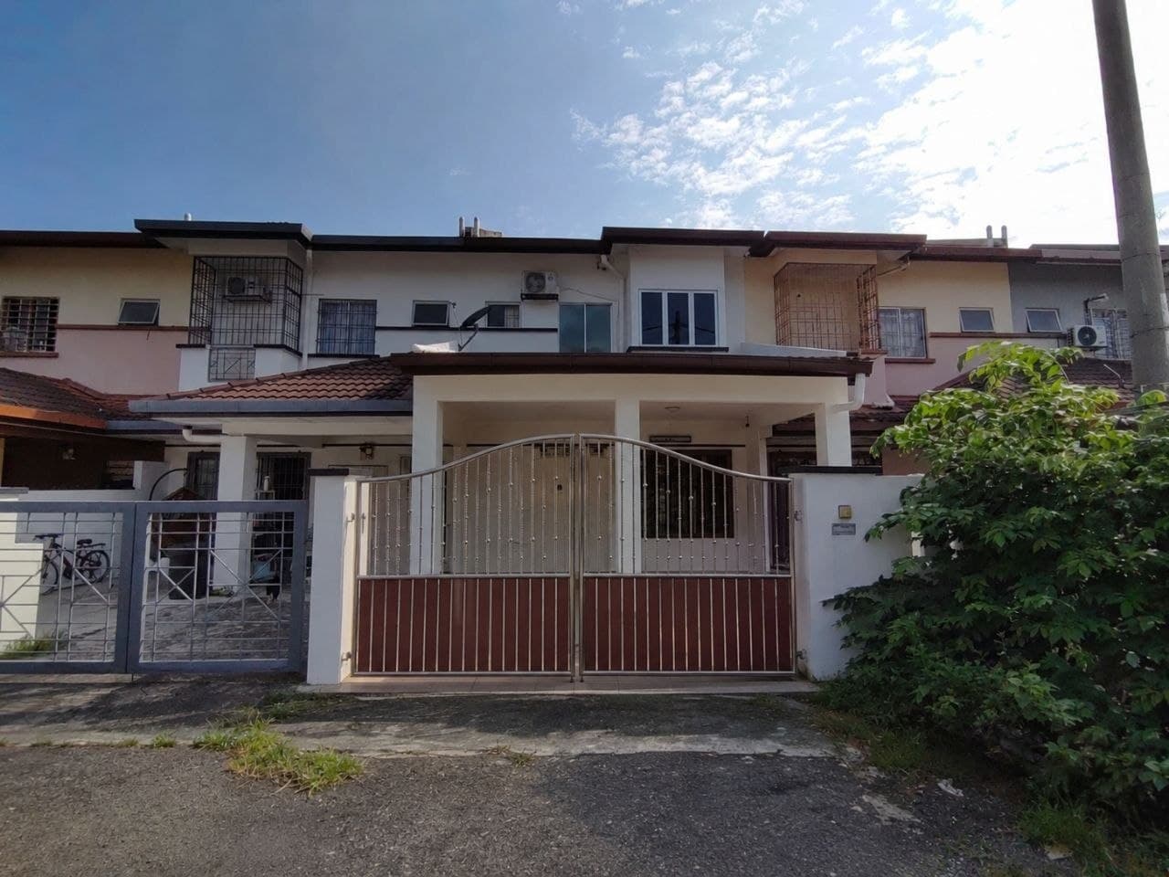 Double Storey Terrace House Seksyen 1 Bandar Mahkota Cheras - Image 1