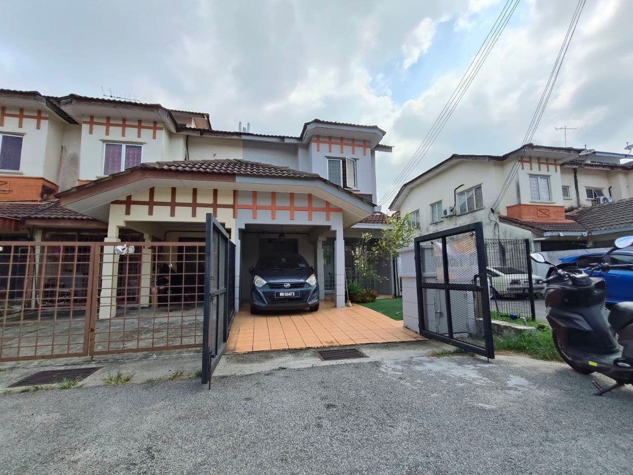 Rumah Teres 2 Tingkat Seri Pagi End Lot Saujana Utama Sg Buloh - Image 1