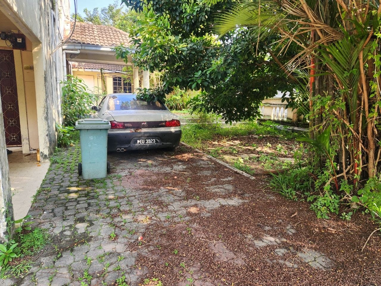 Corner Lot Teres 2.5 Tingkat Bandar Tun Razak - Image 1