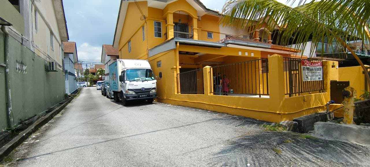 Double Storey Endlot Bandar Puteri Klang - Image 1