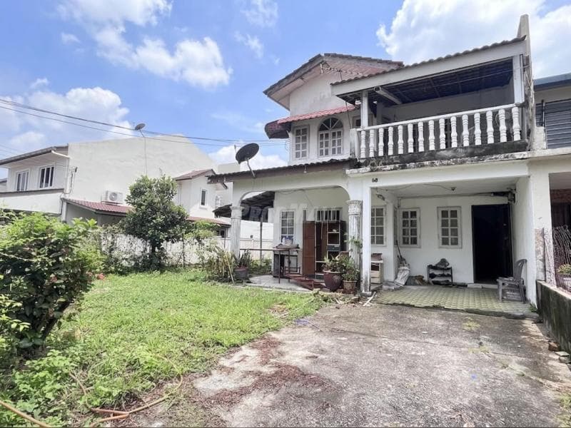 2 Storey Terrace 32x80 End Lot Extra Land 12ft Freehold - Image 1