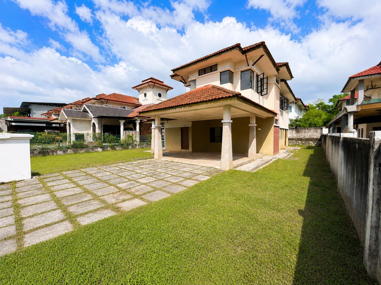 Double Storey Bungalow Taman Astana Indah, Bandar Baru Bangi - Image 1
