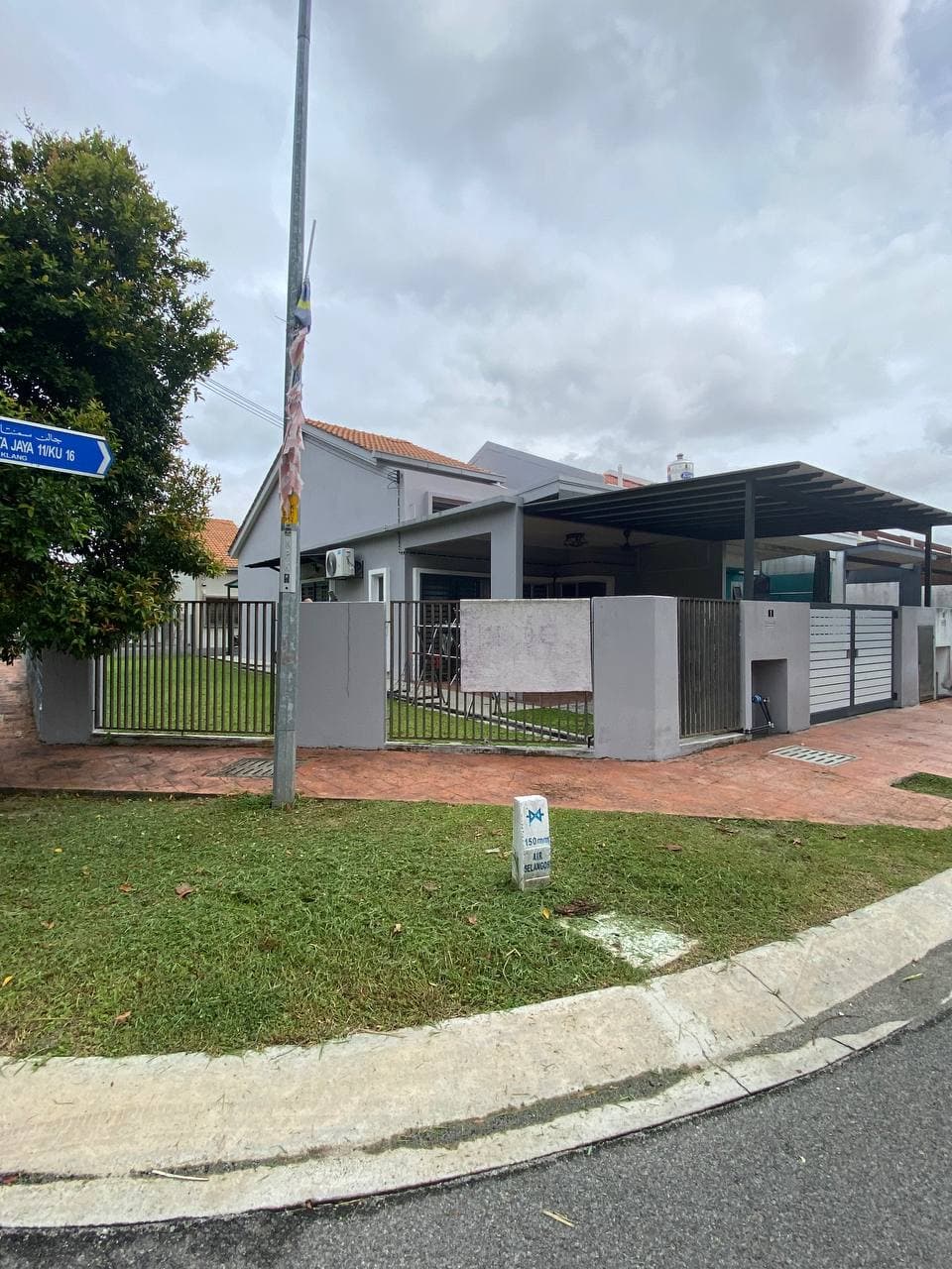 Single Storey Corner Lot Facing Open Taman Sementa Jaya, Klang - Image 1