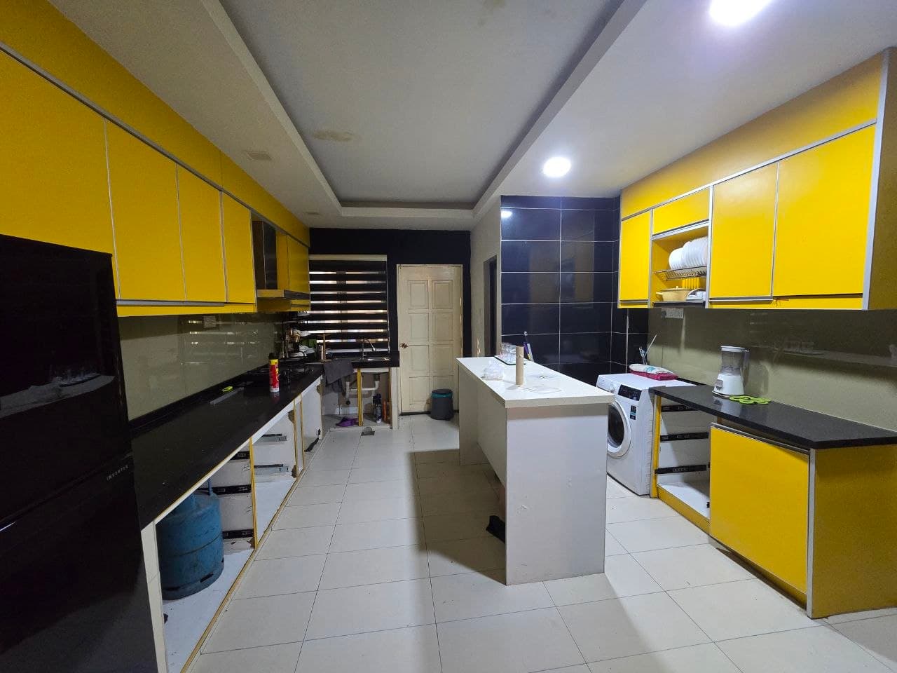 Extended 2 Storey Terrace Jalan Dividen Seksyen 23 Shah Alam - Image 1