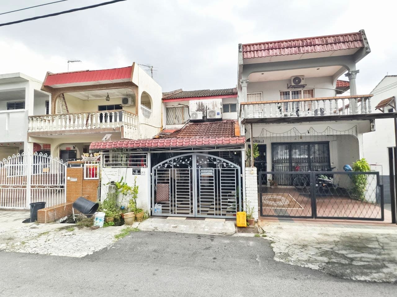 Double Storey Intermediate Terrace, Taman Ampang Indah, Ampang, Selangor - Image 1