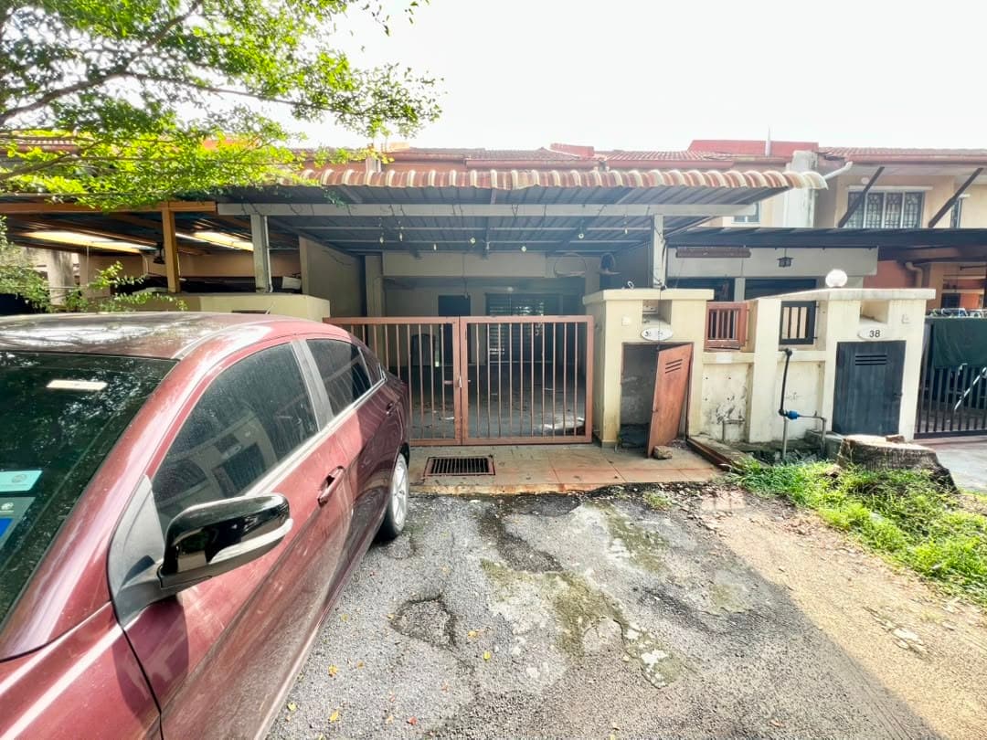 Double Storey Terrace Open Facing, Taman Perindustrian UEP, Subang Jaya - Image 1
