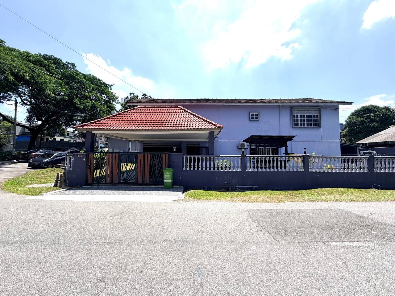 Double Storey Corner Lot Bungalow House, Jalan Lengkok Kelapa, Segambut - Image 1