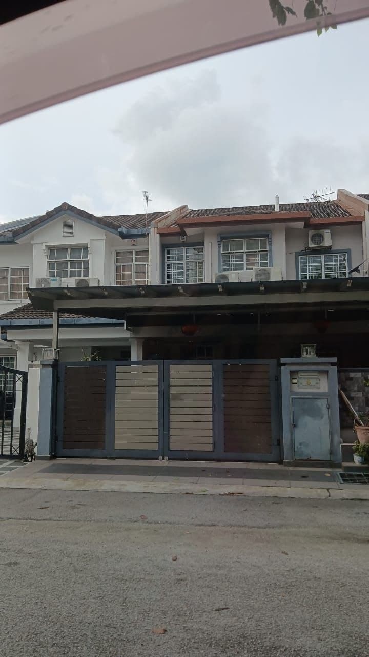 Double Storey Terrace Jalan Putra Indah 911 Putra Height - Image 1