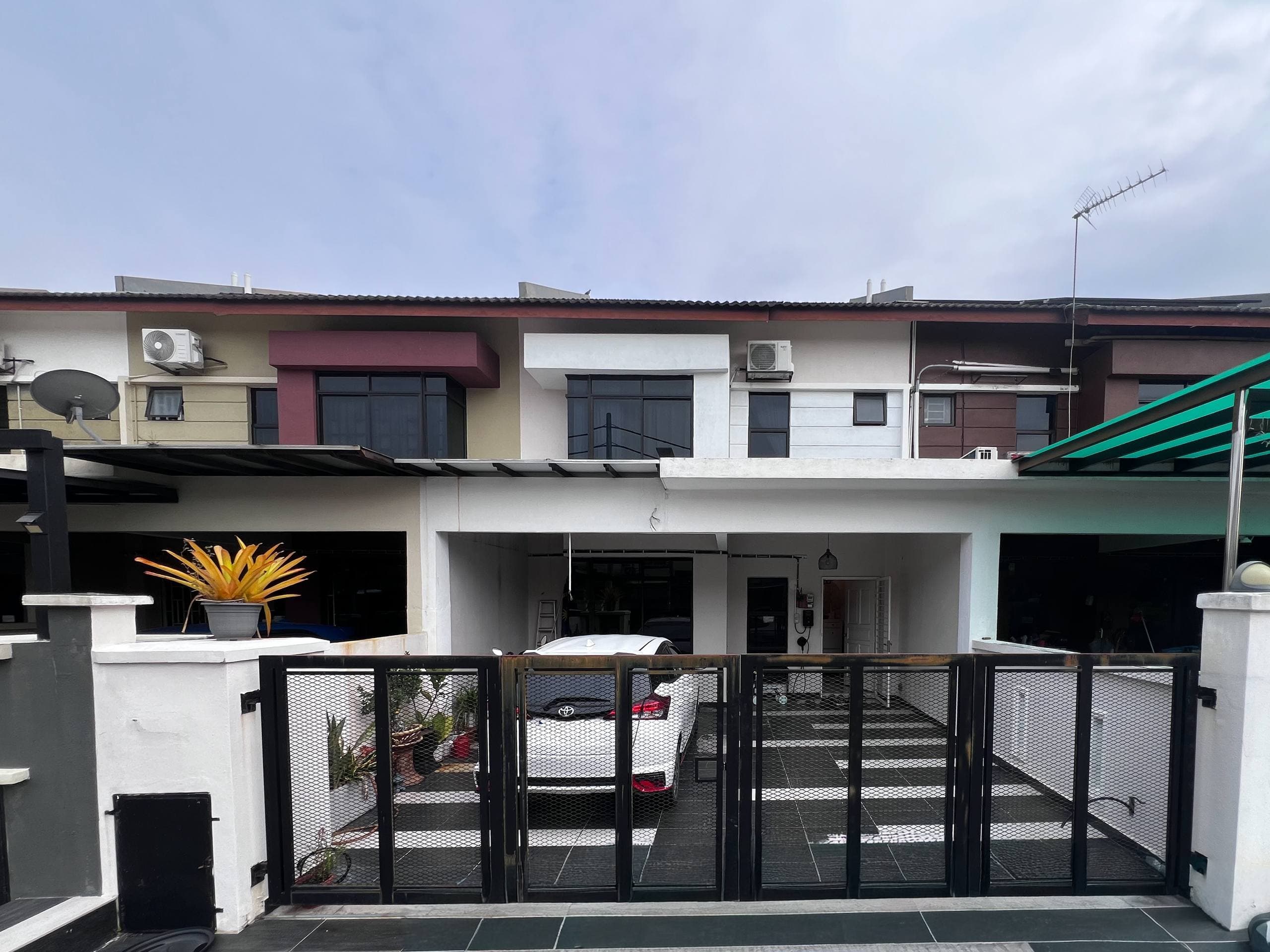 Double Storey Terrace, Jalan Selasih, Saujana Utama 3 - Image 1
