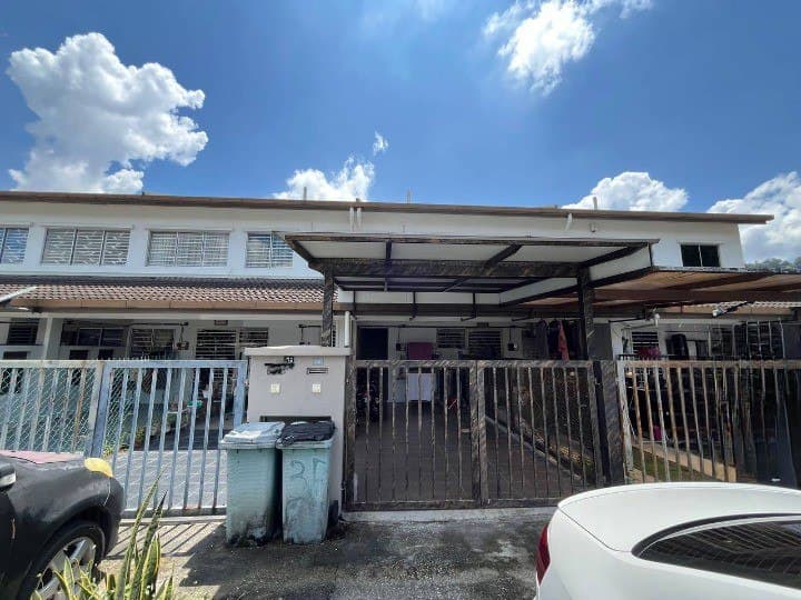 Townhouse Taman Desa Budiman, Bandar Sg. Long - Image 1