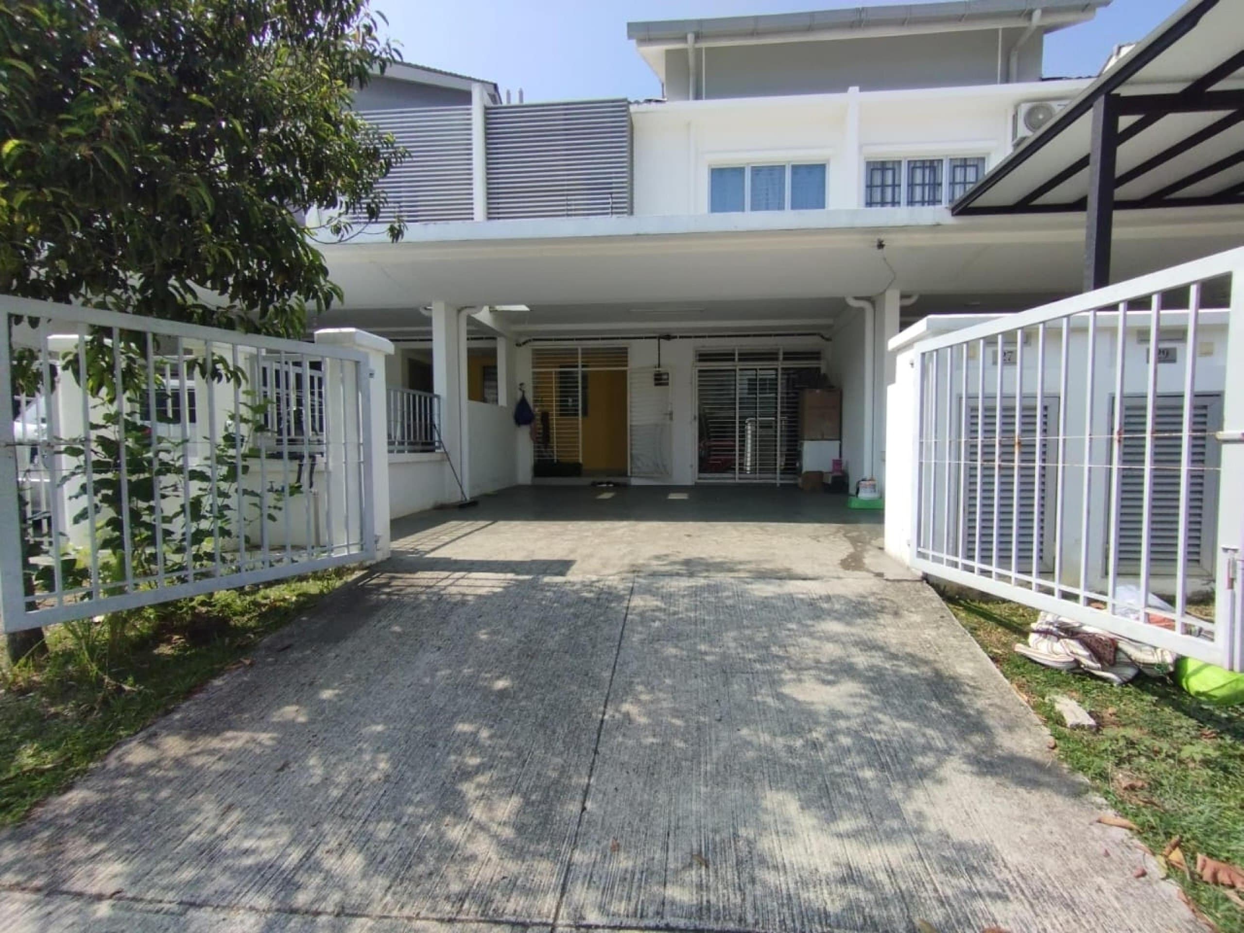 Jalan SP4, Taman Salak Perdana, Salak Tinggi - Image 1