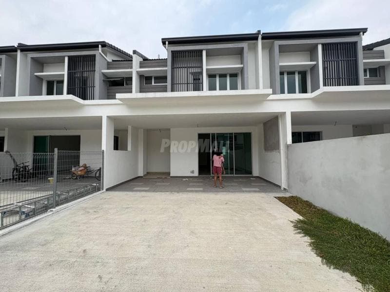 New Branded Double Storey House at Kota Bayuemas - Image 1