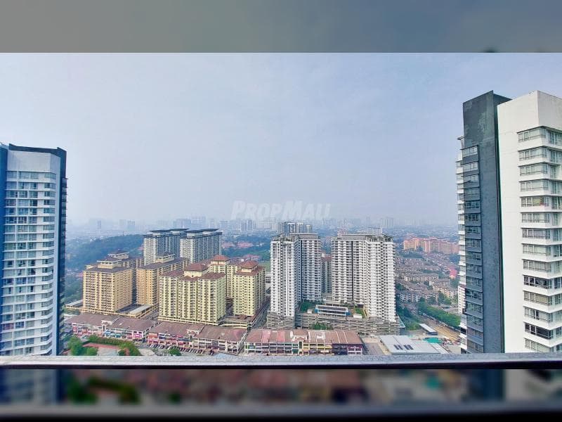 The VEO KL East, Taman Melawati, Kuala Lumpur Duplex Unit High Floor City View - Image 1