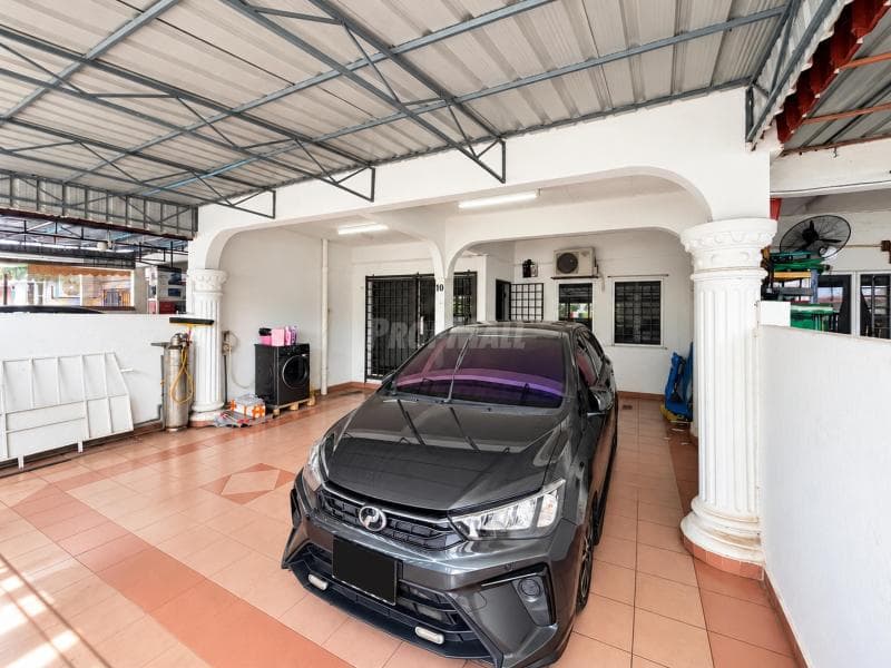 Single Storey Terrace Taman Desa Kemuning 2, Seksyen 35 Shah Alam - Image 1